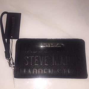 Black Steve Madden Clutch/wallet